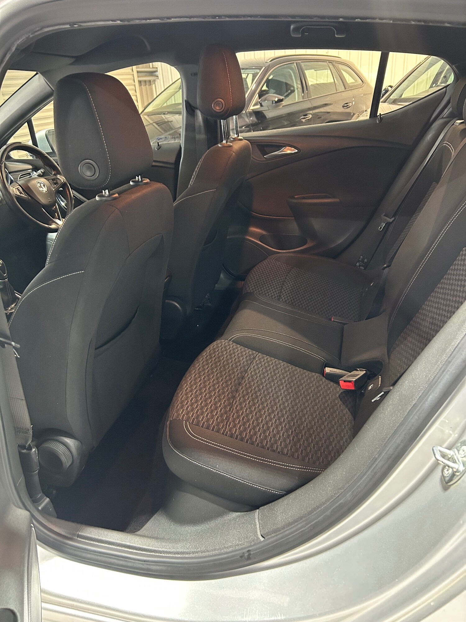 Used Vauxhall Astra 2017 for sale - 77916881: Photo 13