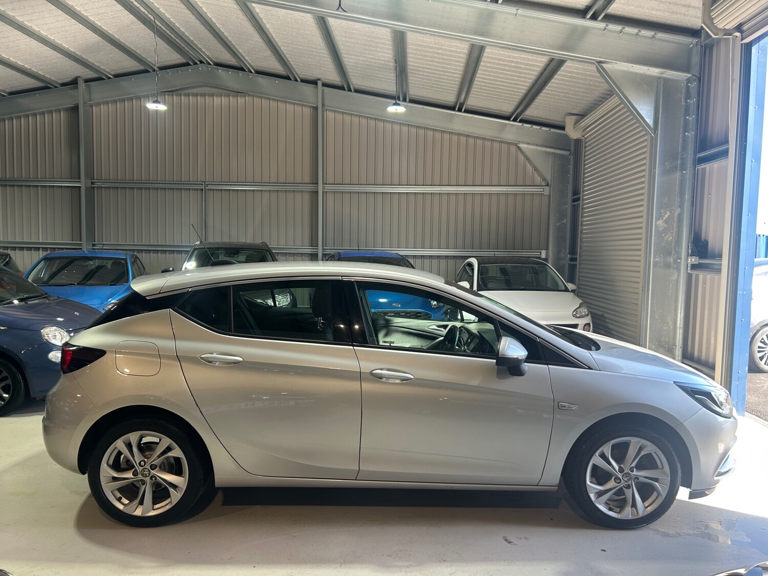 Used Vauxhall Astra 2017 for sale - 77916881: Photo 6