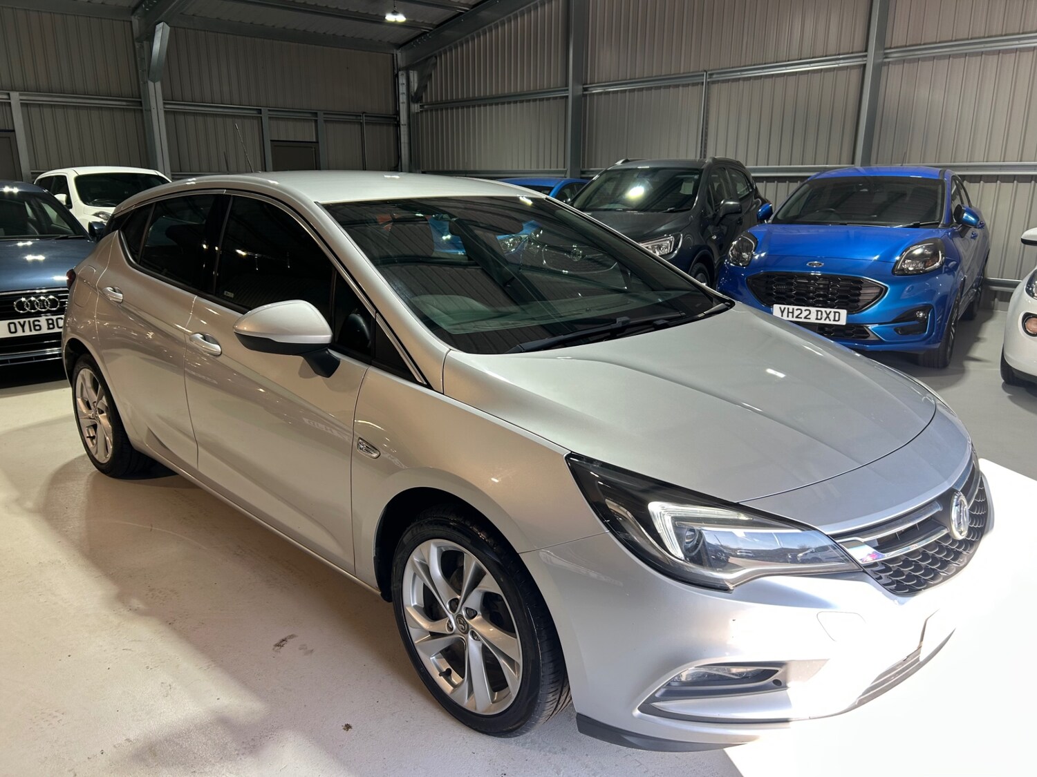 Used Vauxhall Astra 2017 for sale - 77916881: Photo 7