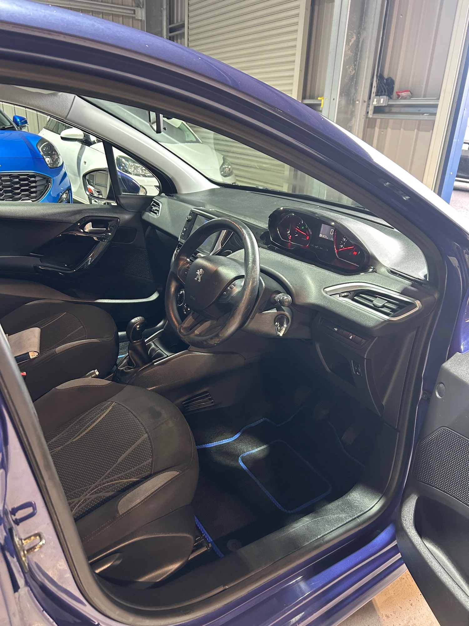 Used Peugeot 208 2013 for sale - 77774959: Photo 13