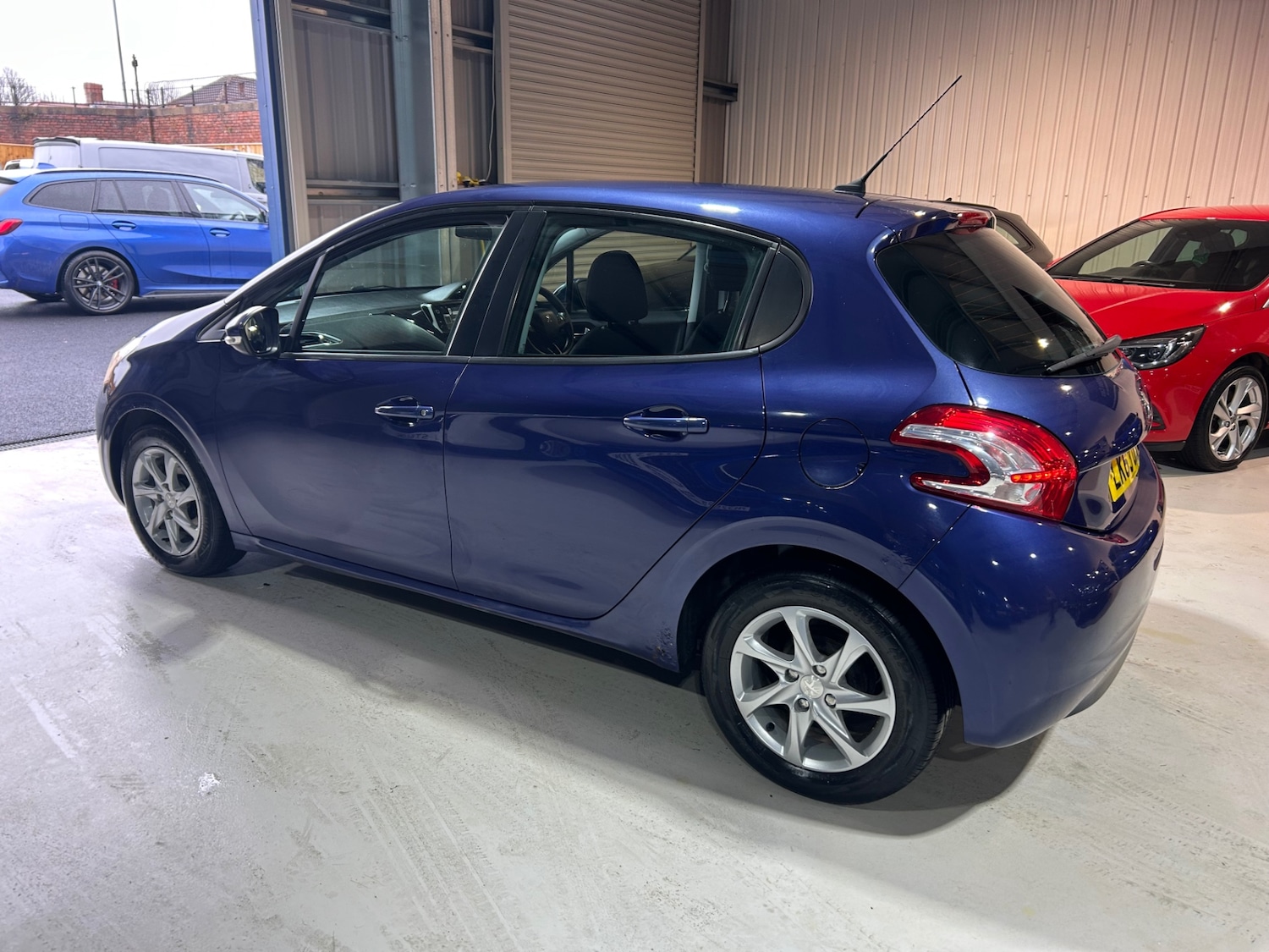 Used Peugeot 208 2013 for sale - 77774959: Photo 3