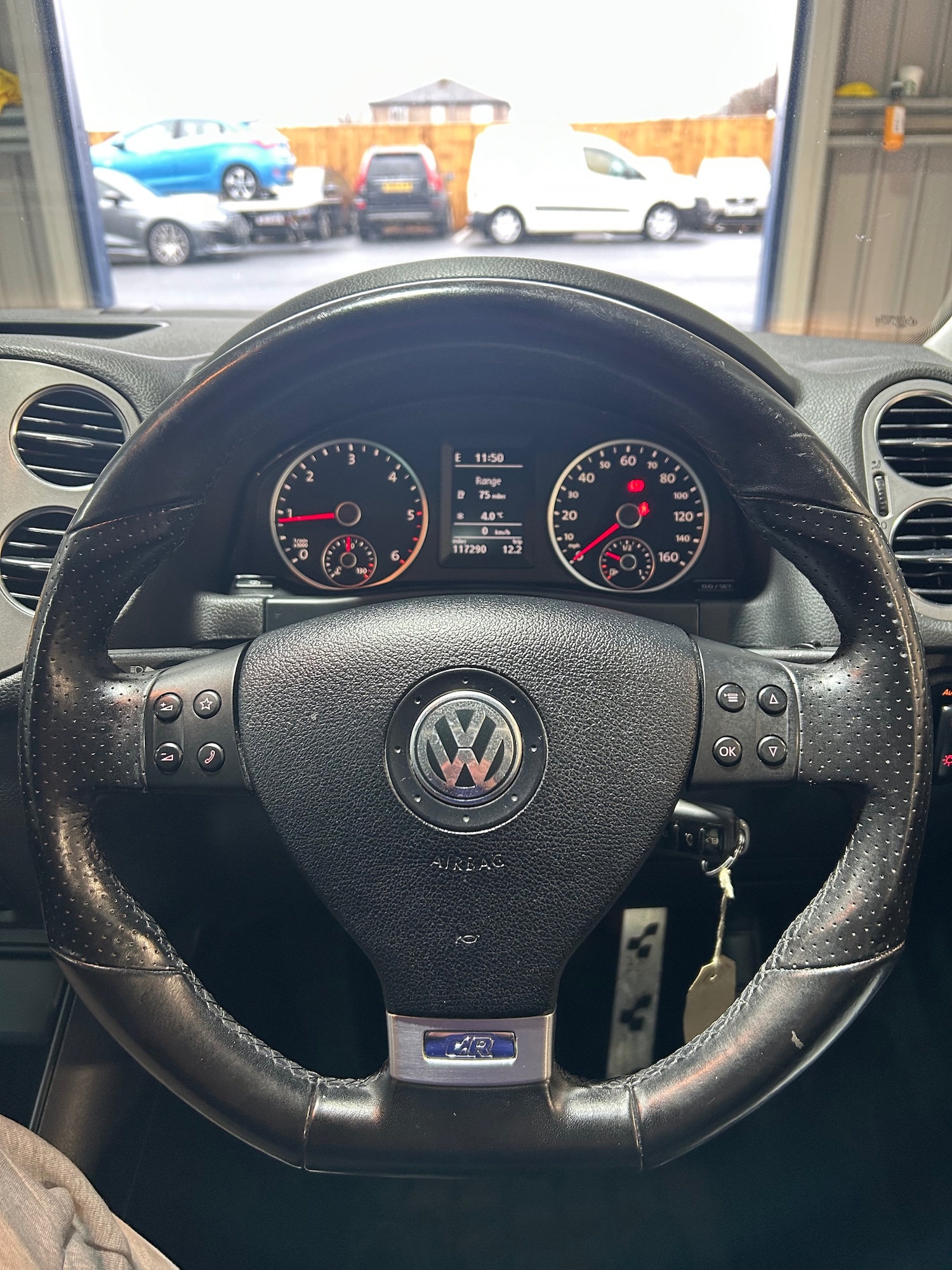 Used Volkswagen Tiguan 2010 for sale - 77529437: Photo 19