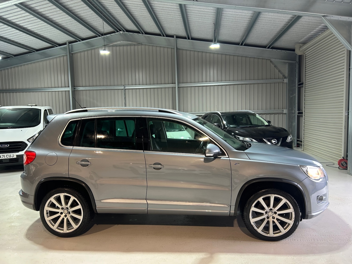 Used Volkswagen Tiguan 2010 for sale - 77529437: Photo 6