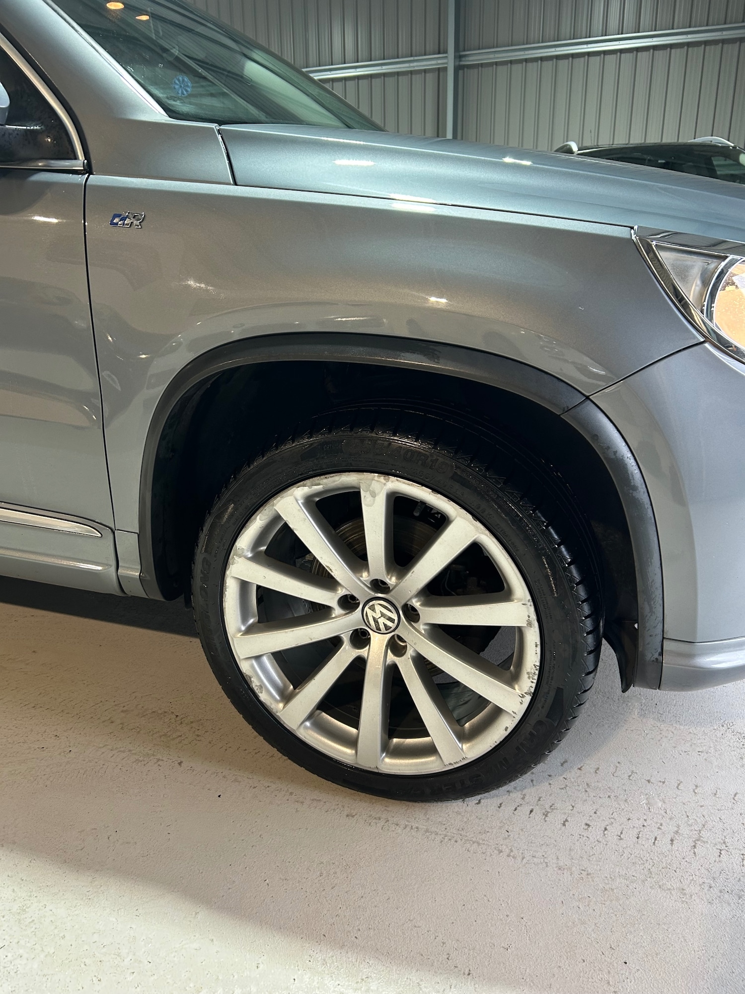 Used Volkswagen Tiguan 2010 for sale - 77529437: Photo 9