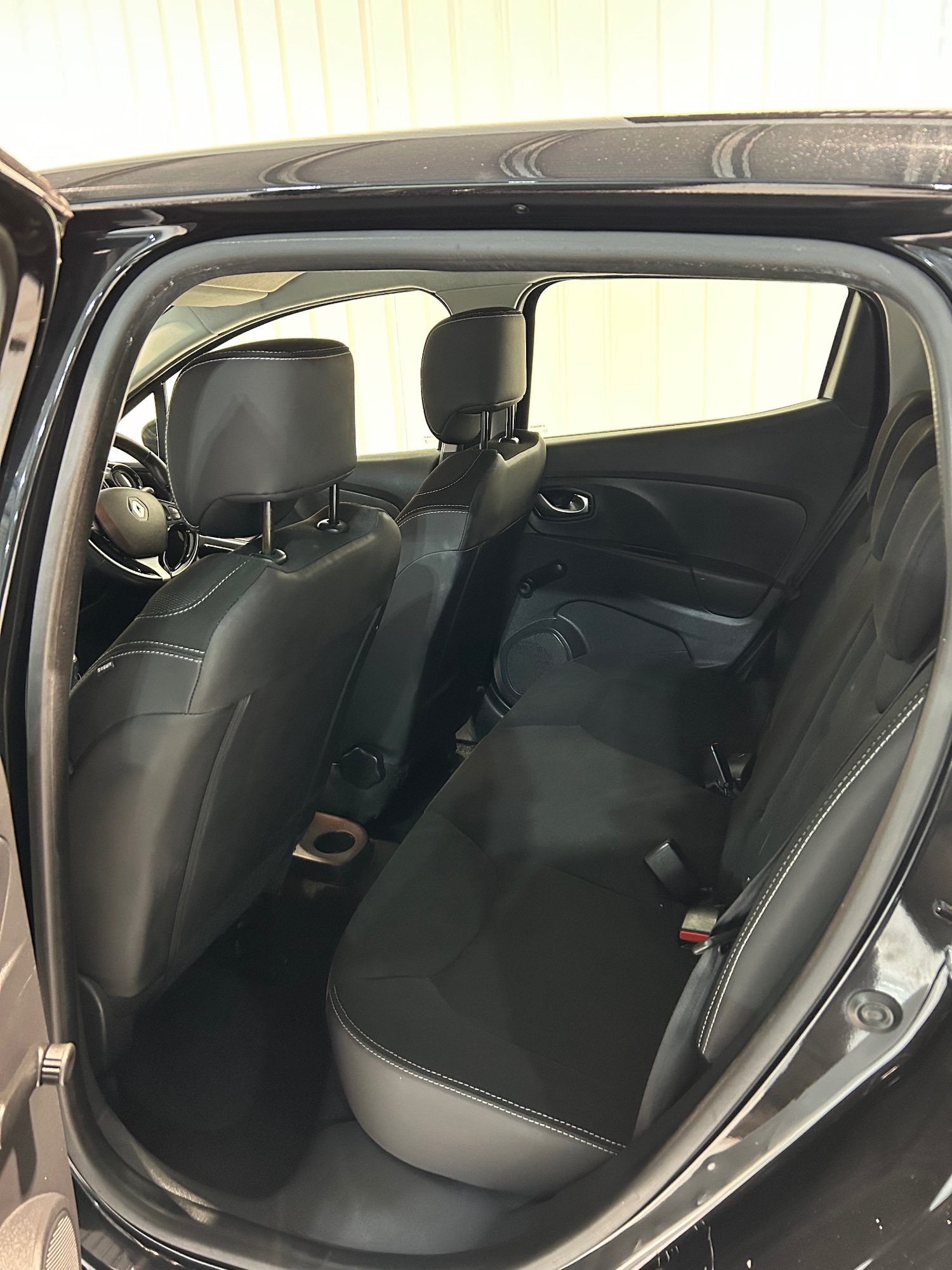 Used Renault Clio 2016 for sale - 76948603: Photo 11