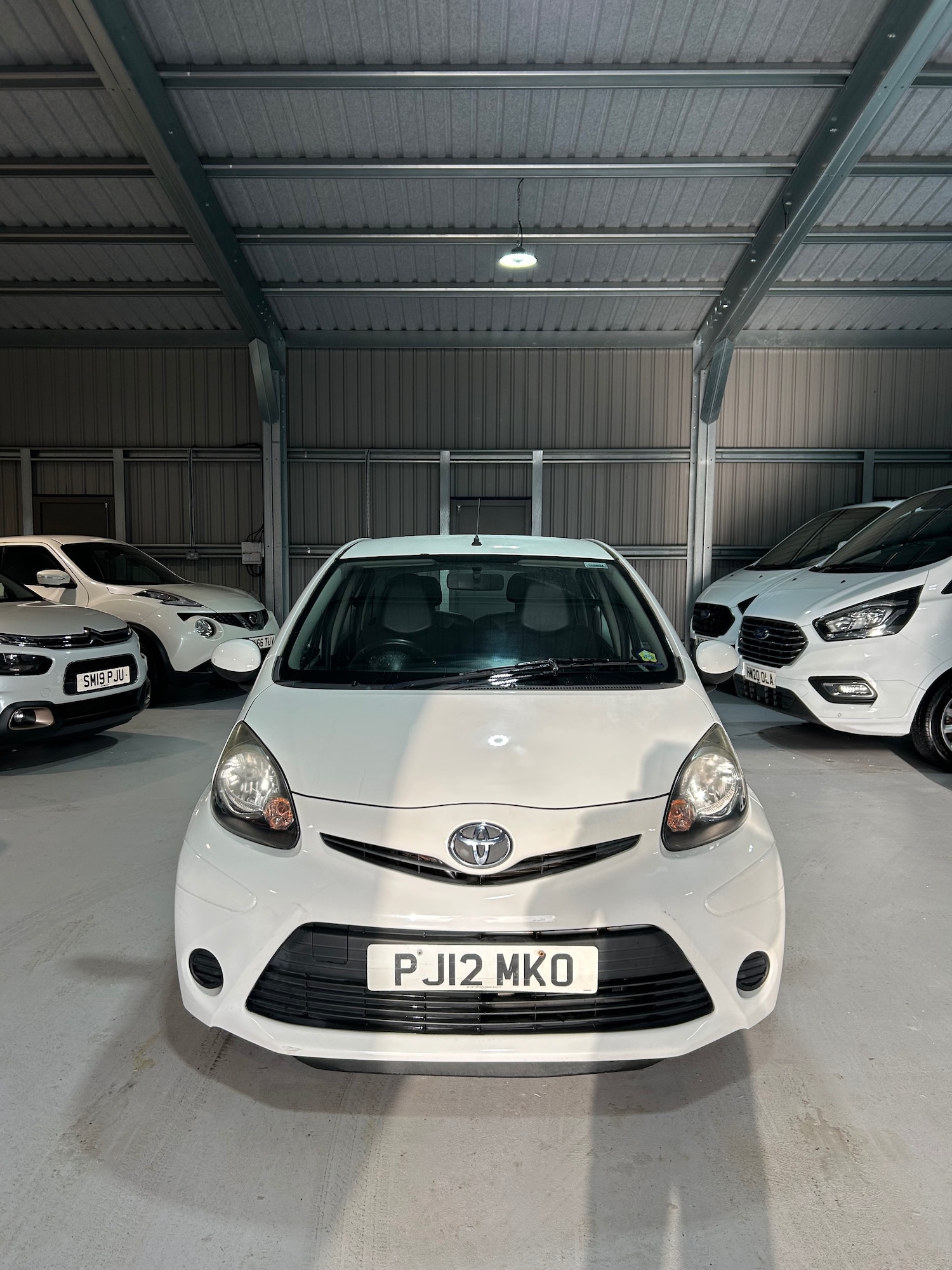 Used Toyota AYGO 2012 for sale - 77236957: Photo 8