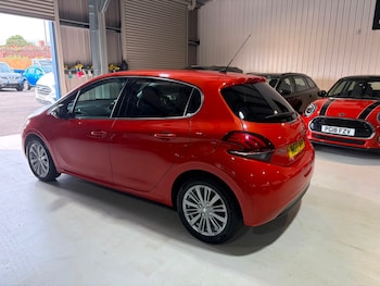 Used Peugeot 208 2017 for sale - 79137200: Photo
