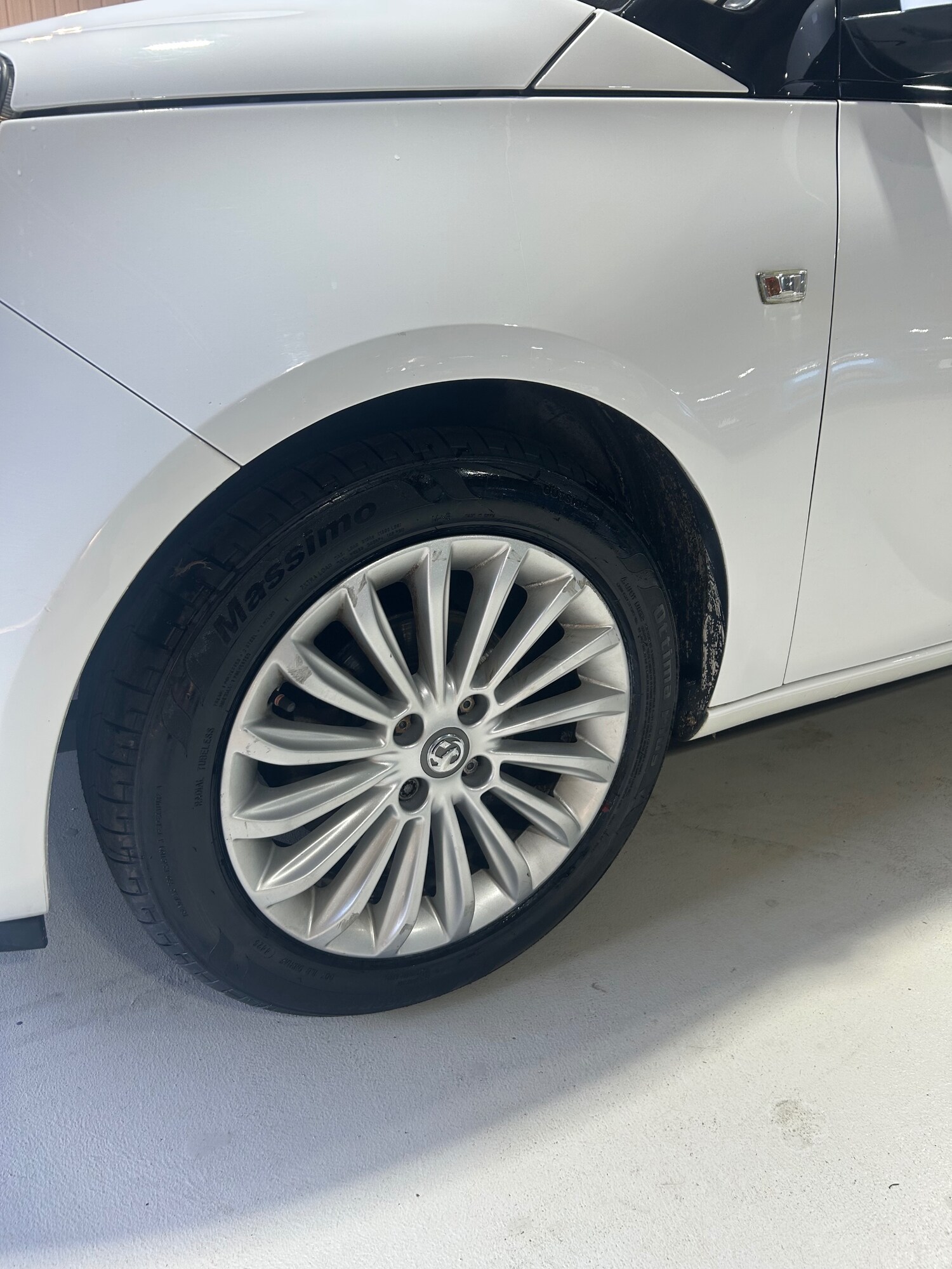 Used Vauxhall ADAM 2015 for sale - 77760266: Photo 13