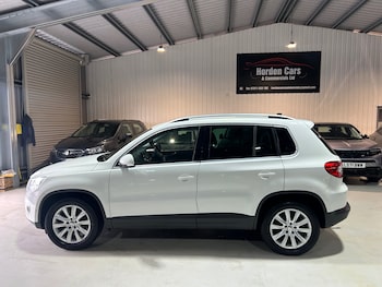 Used Volkswagen Tiguan 2011 for sale - 78874129: Photo