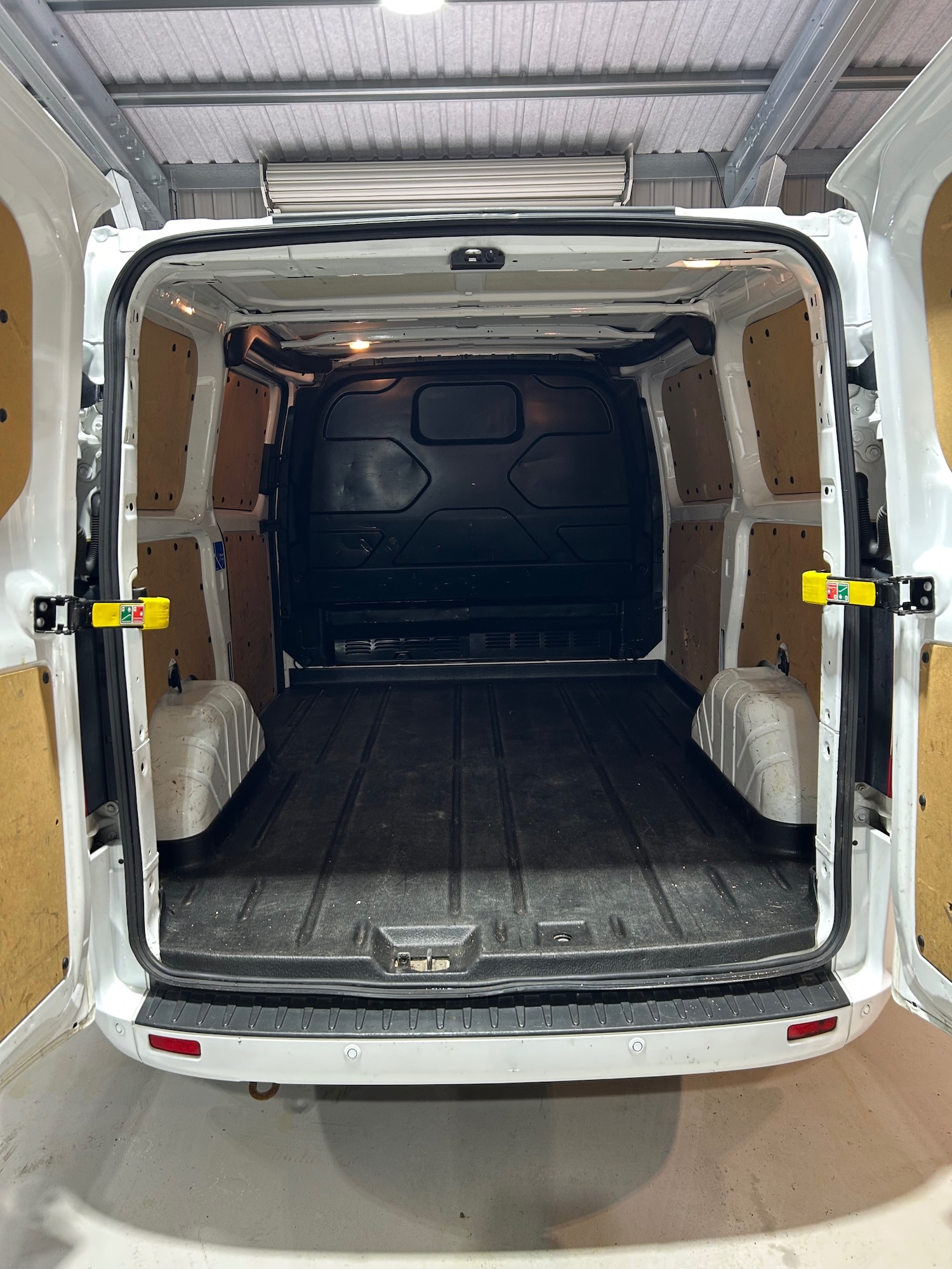 Used Ford Transit Custom 2016 for sale - 77593092: Photo 5