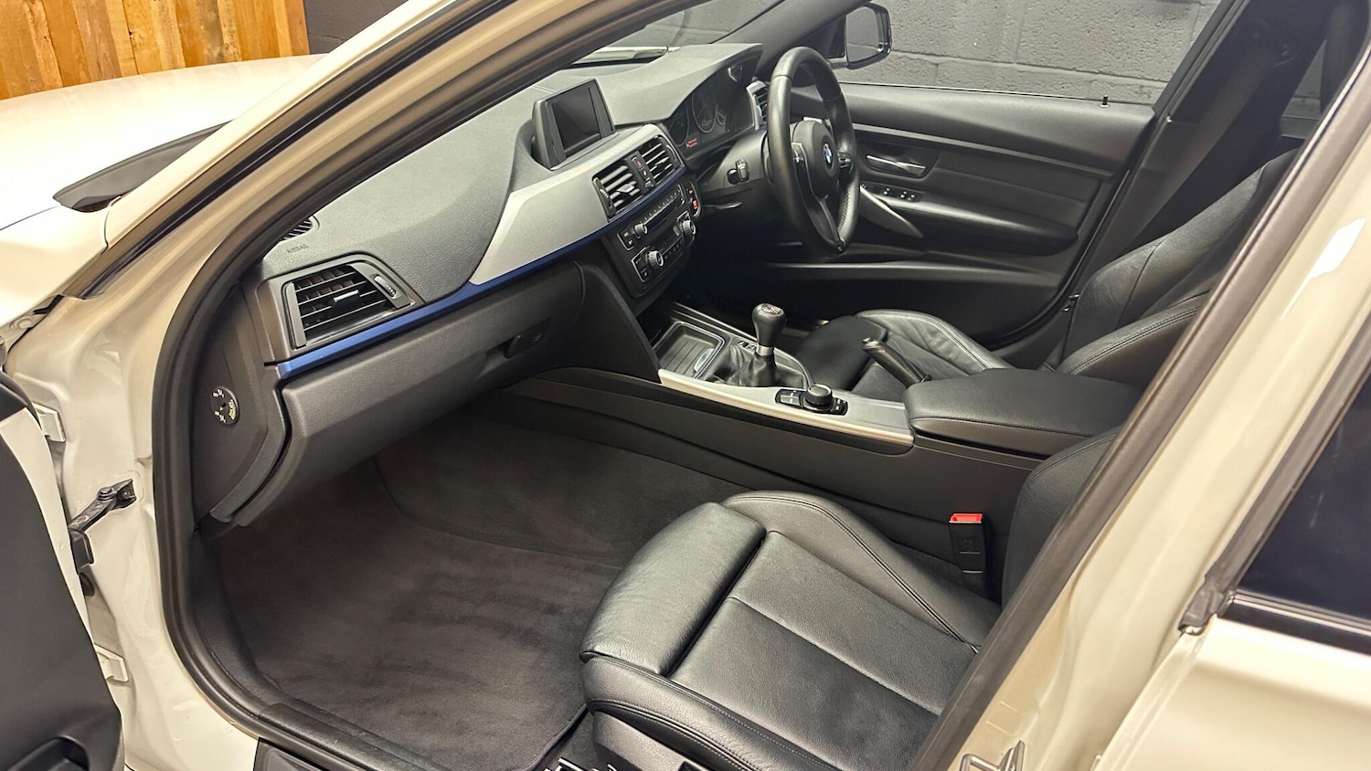 Used BMW 3 Series 2013 for sale - 76315149: Photo 24