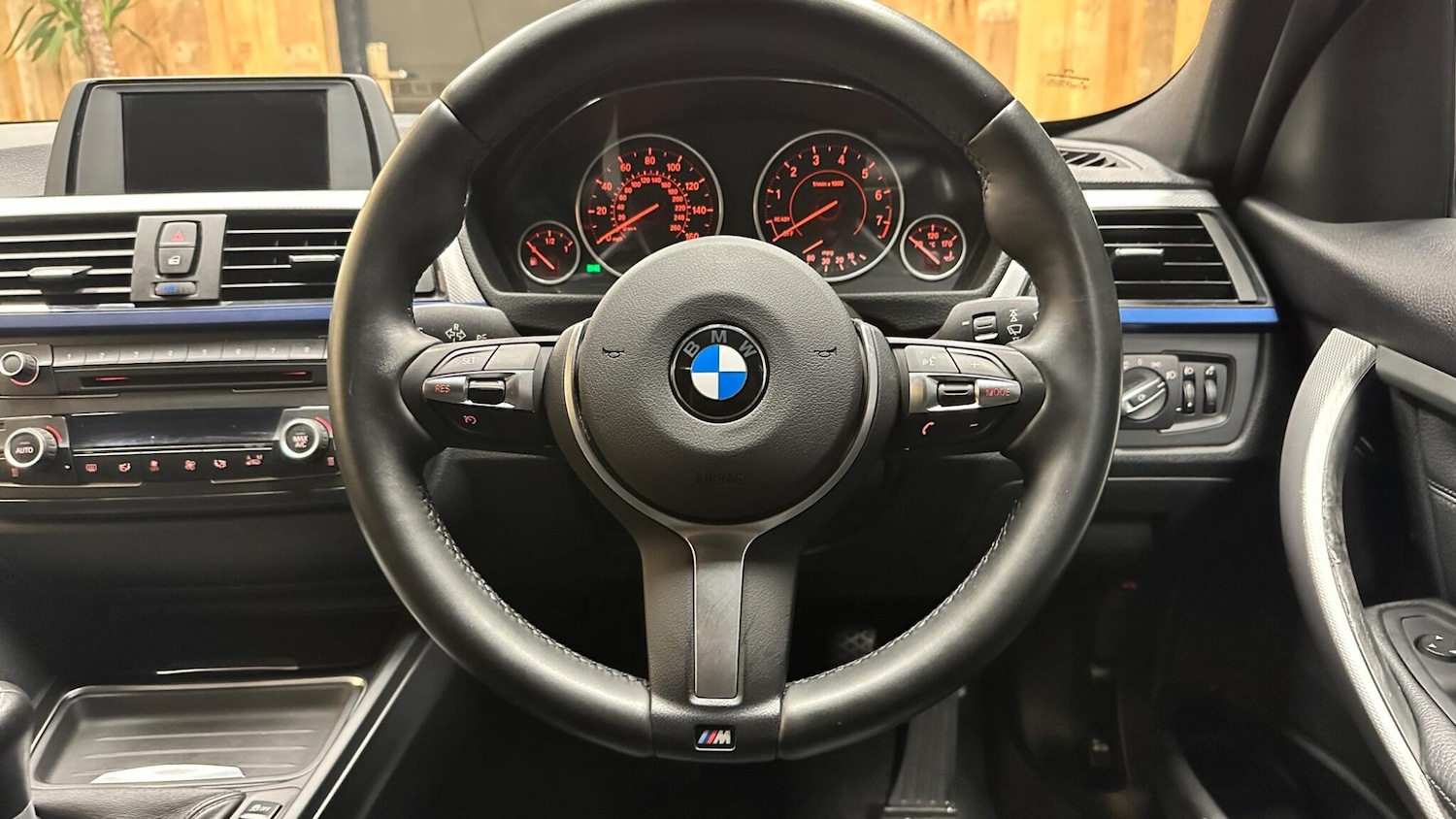 Used BMW 3 Series 2013 for sale - 76315149: Photo 30