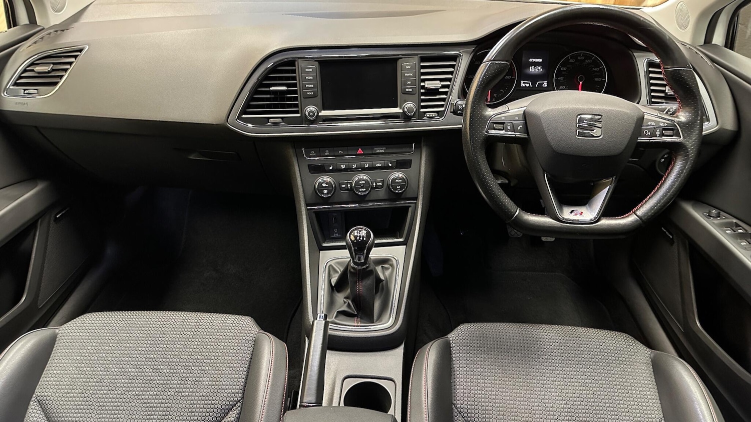 Used SEAT Leon 2016 for sale - 77130628: Photo 17