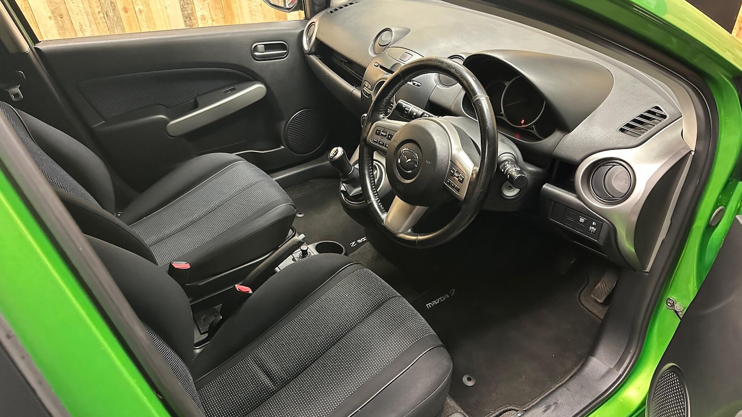 Used Mazda Mazda2 2009 for sale - 77229315: Photo 16