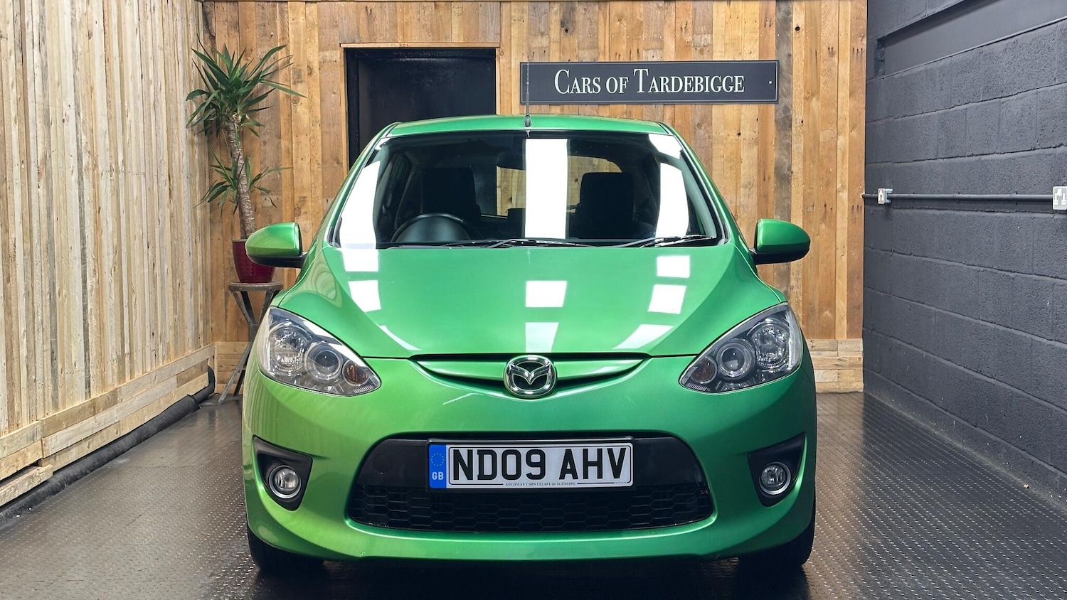 Used Mazda Mazda2 2009 for sale - 77229315: Photo 2