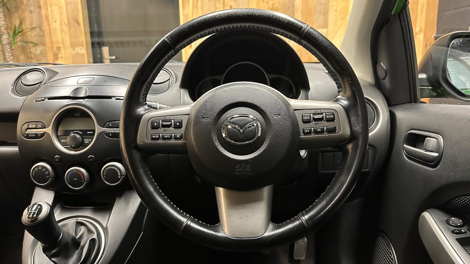 Used Mazda Mazda2 2009 for sale - 77229315: Photo 30