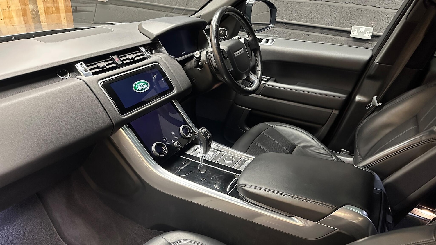 Used Land Rover Range Rover Sport 2020 for sale - 76926064: Photo 44