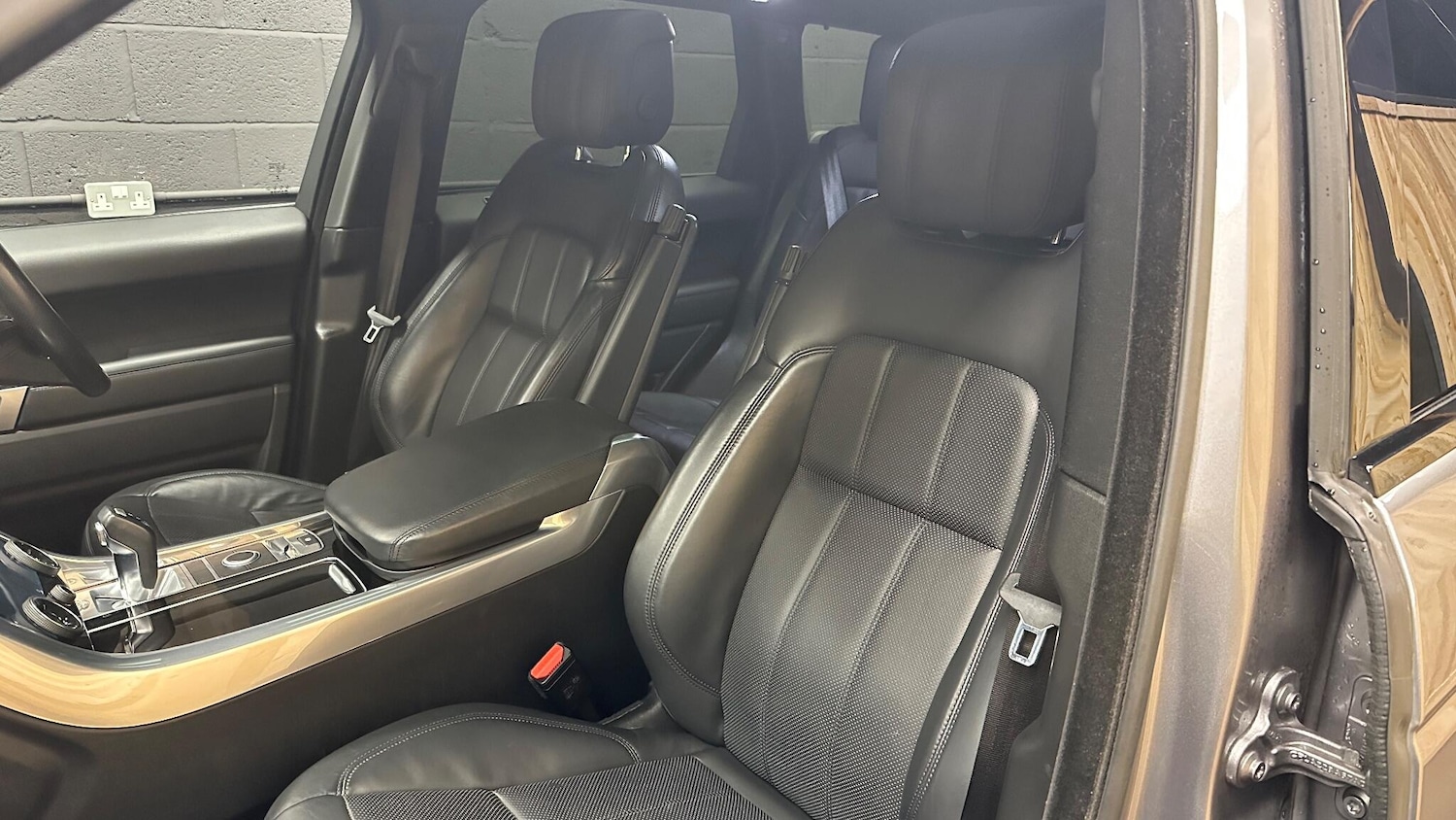 Used Land Rover Range Rover Sport 2020 for sale - 76926064: Photo 46