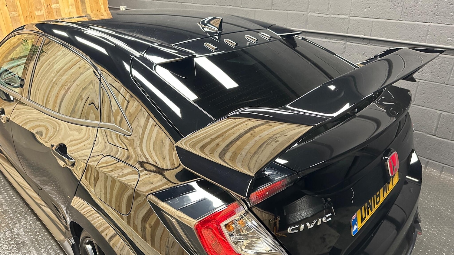 Used Honda Civic 2018 for sale - 76377744: Photo 17