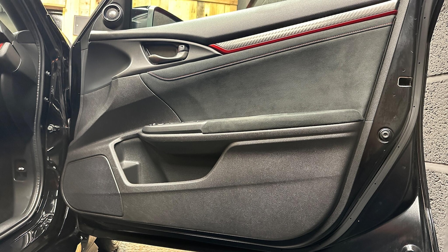 Used Honda Civic 2018 for sale - 76377744: Photo 28