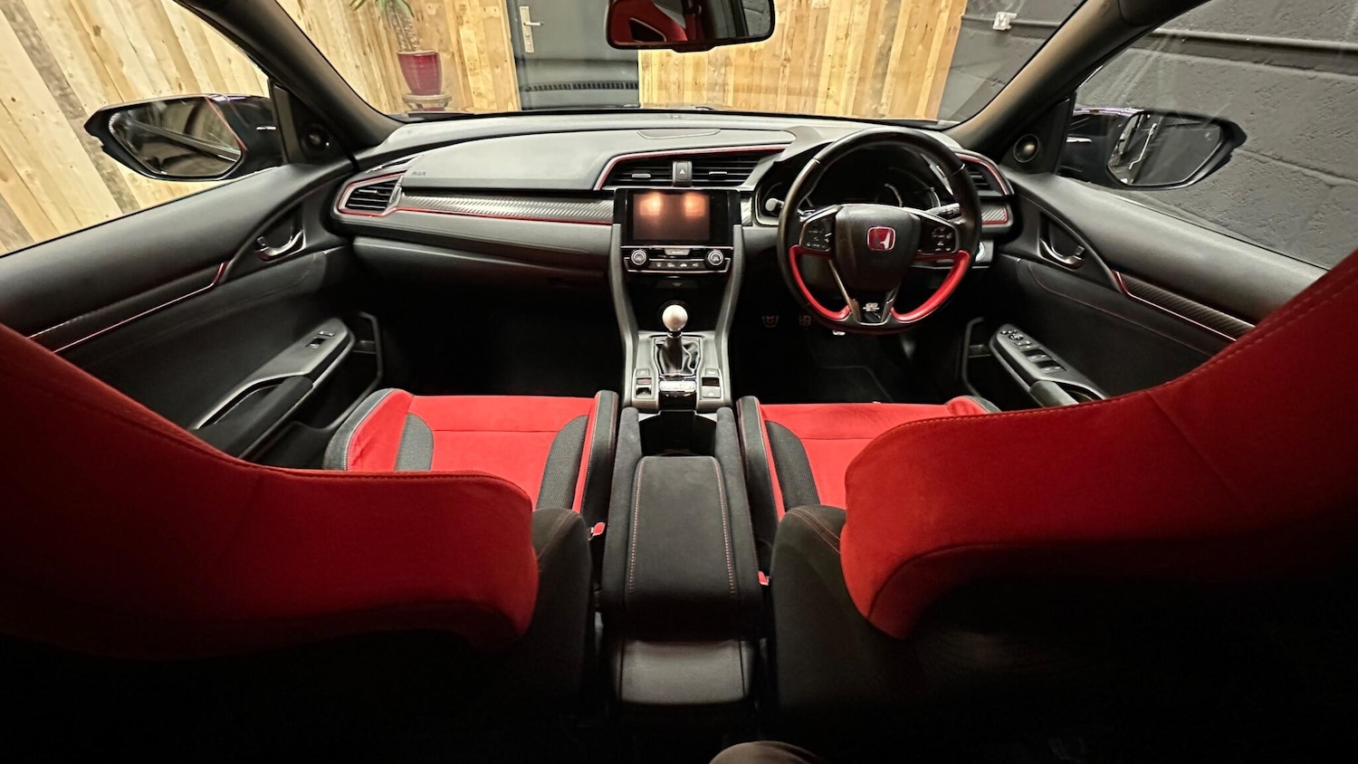 Used Honda Civic 2018 for sale - 76377744: Photo 33