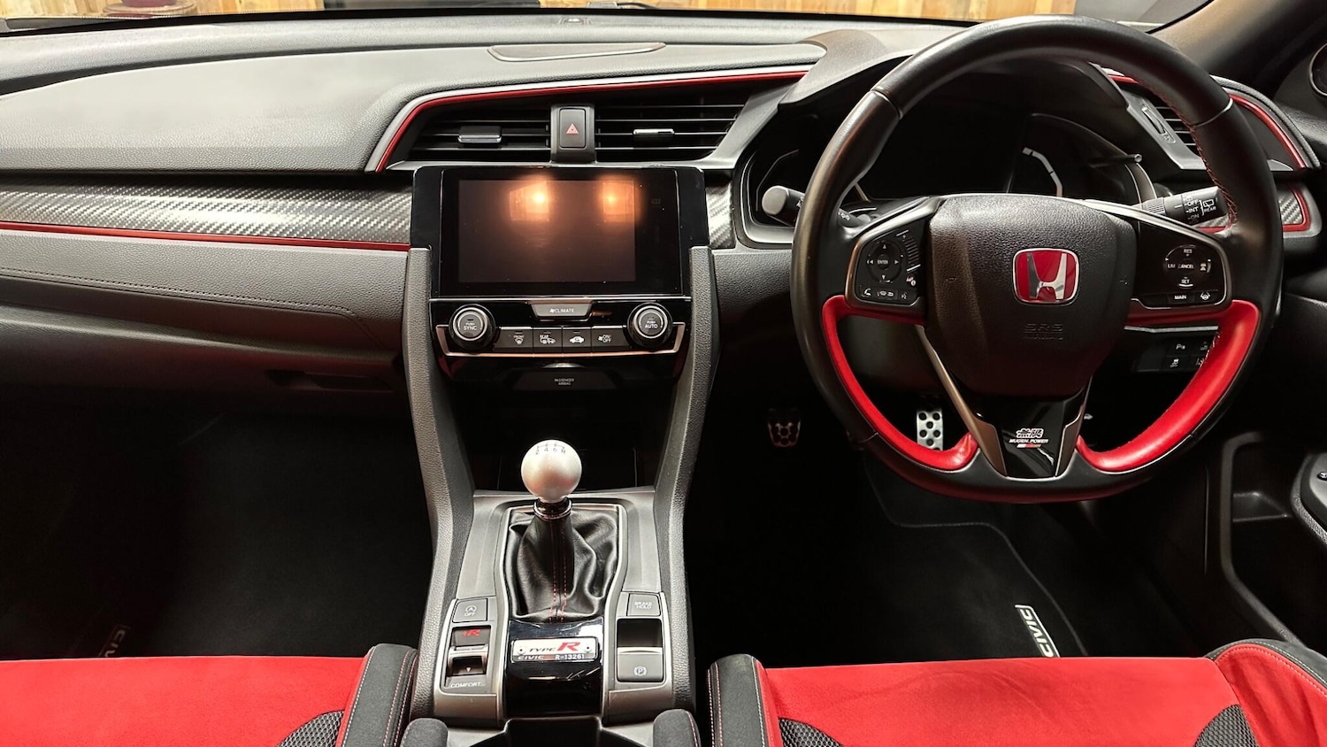 Used Honda Civic 2018 for sale - 76377744: Photo 34