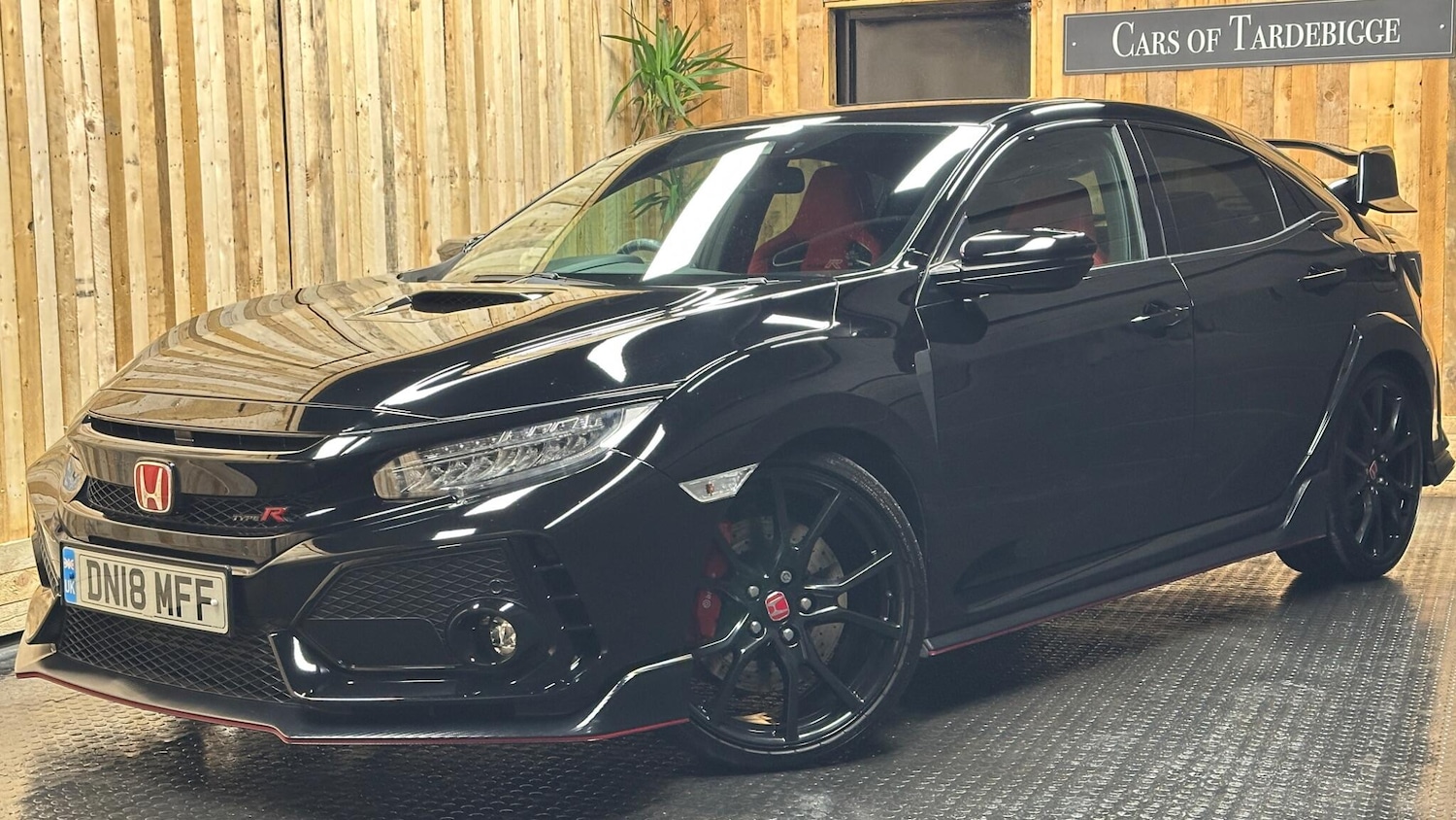 Used Honda Civic 2018 for sale - 76377744: Photo 4