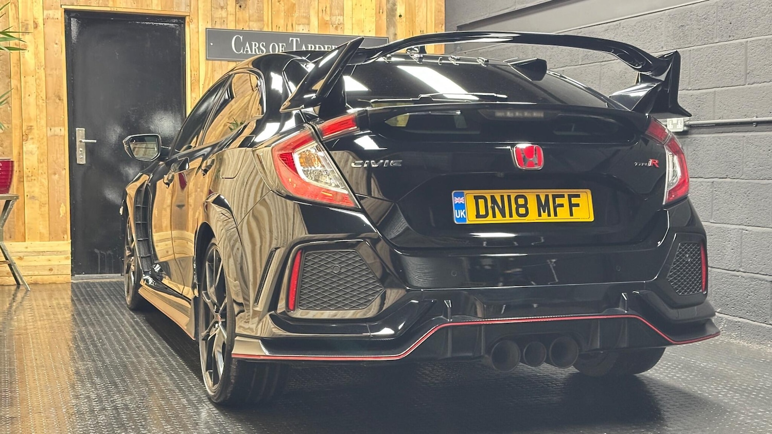 Used Honda Civic 2018 for sale - 76377744: Photo 9