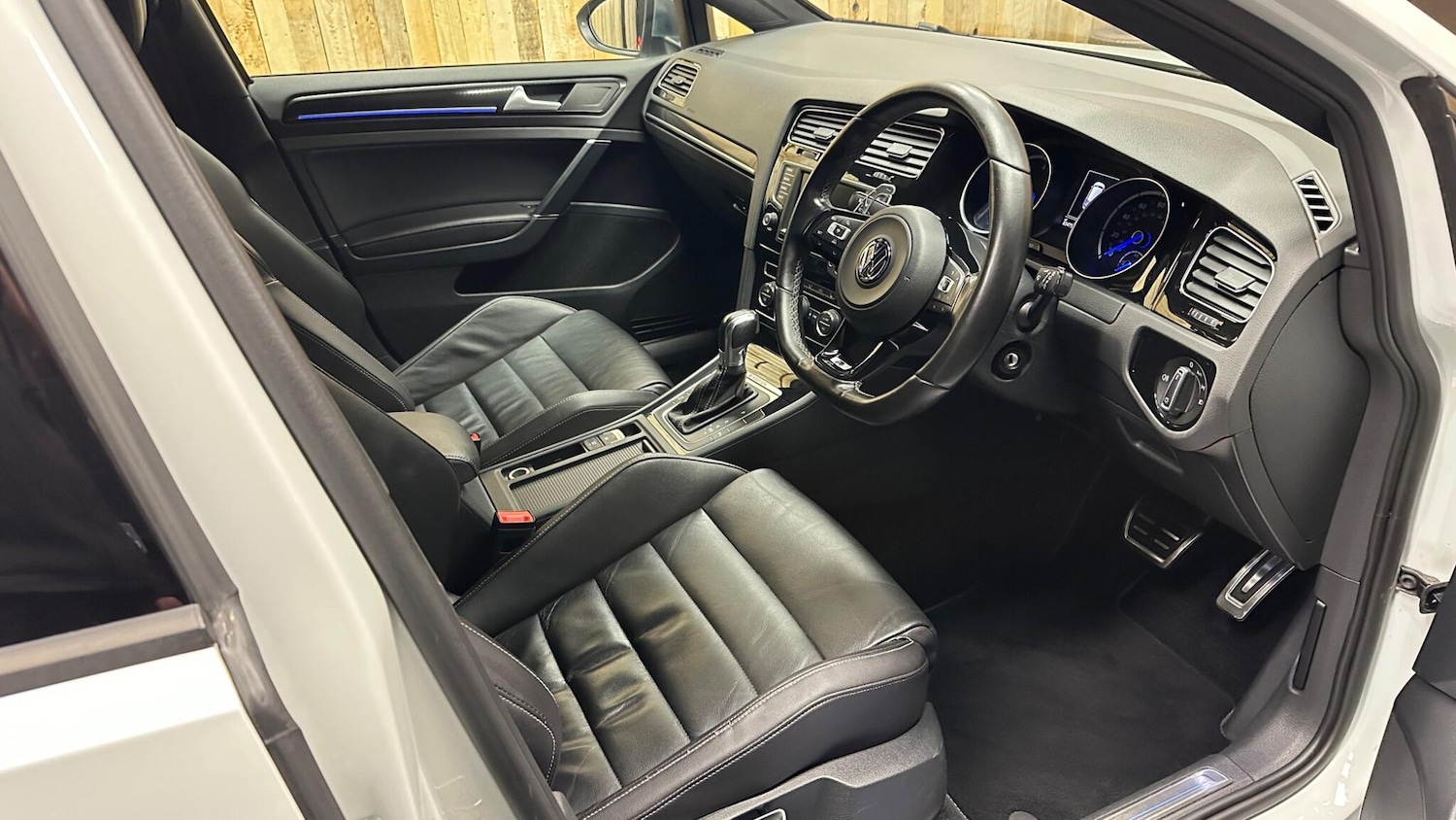 Used Volkswagen Golf 2016 for sale - 76512828: Photo 21