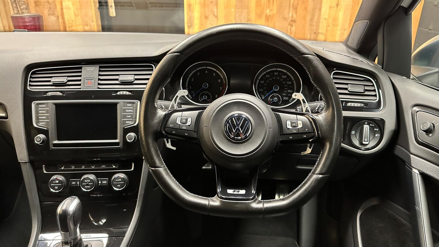 Used Volkswagen Golf 2016 for sale - 76512828: Photo 30