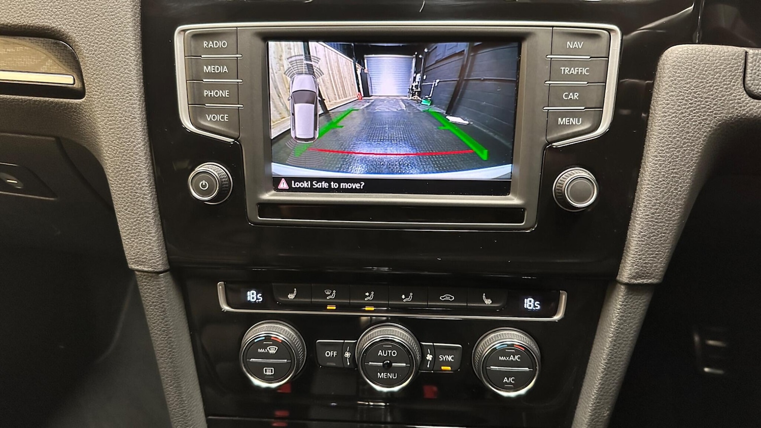 Used Volkswagen Golf 2016 for sale - 76512828: Photo 31