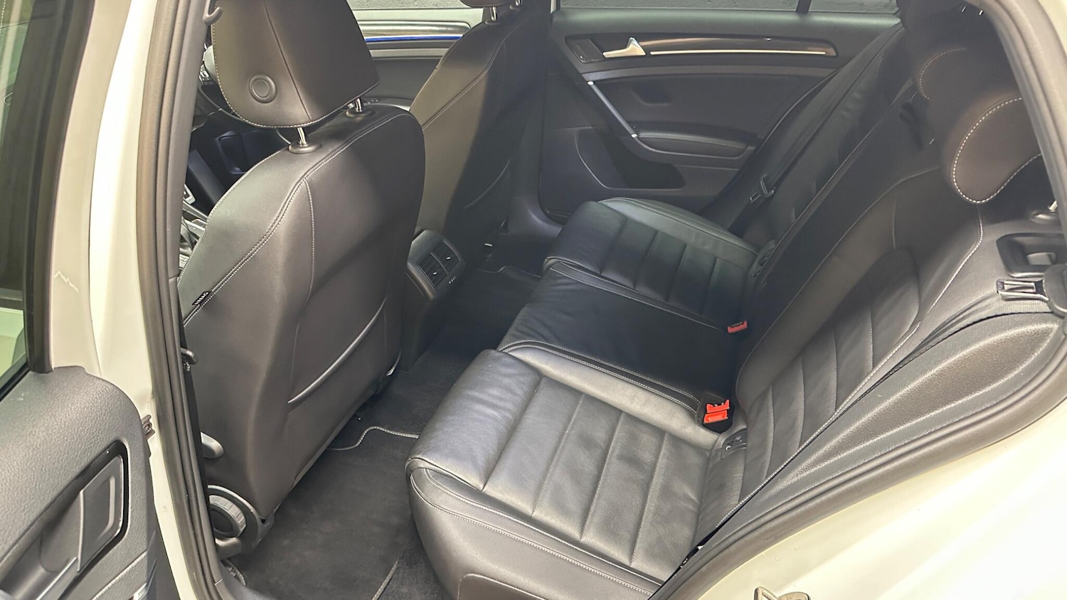 Used Volkswagen Golf 2016 for sale - 76512828: Photo 34