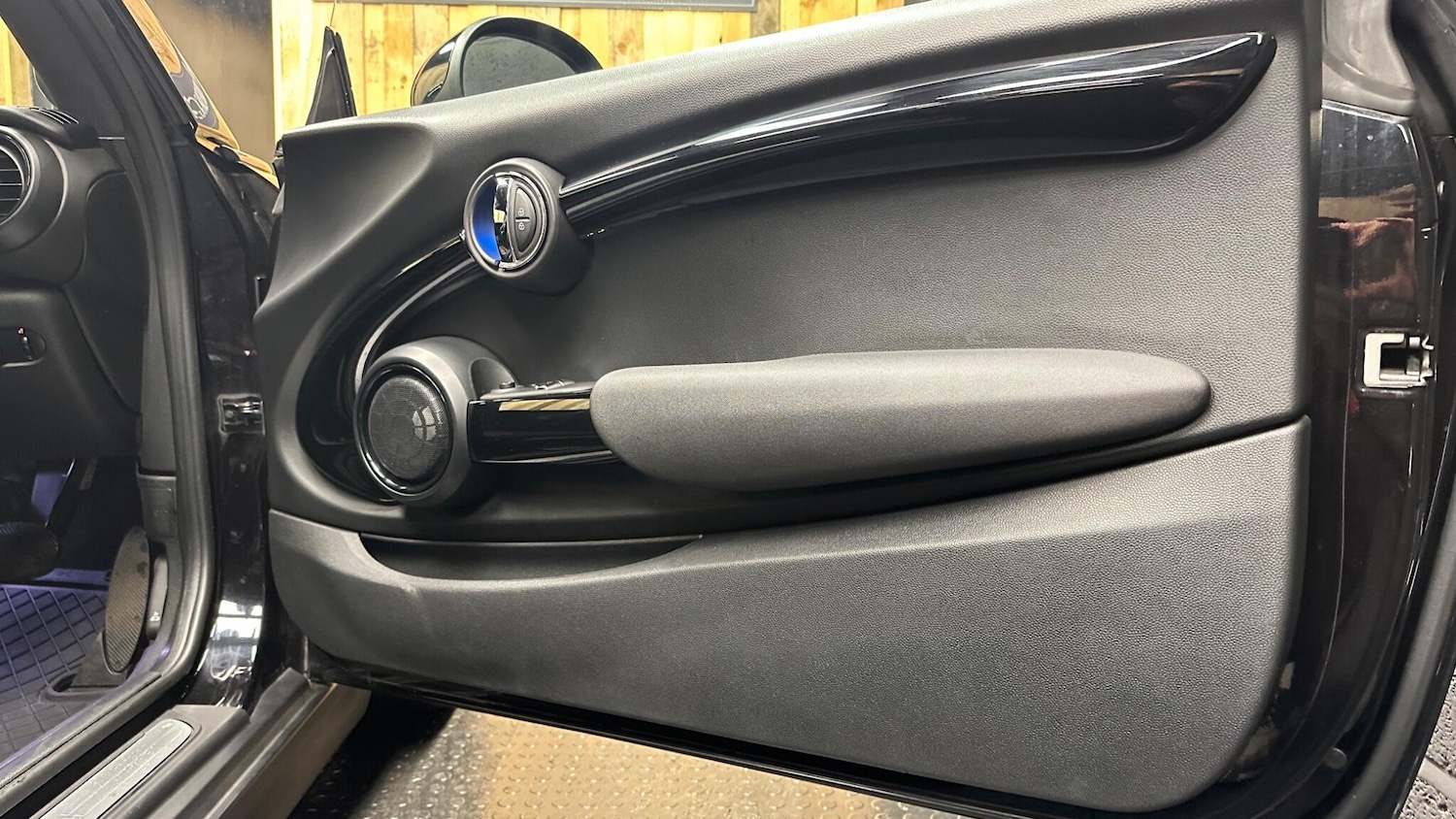 Used MINI Hatch 2016 for sale - 76269645: Photo 25