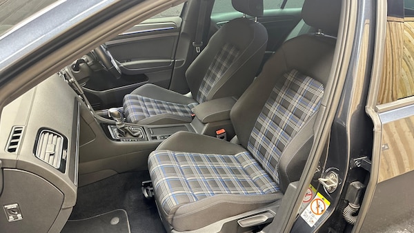 Used Volkswagen Golf 2017 for sale - 76031414: Photo 29
