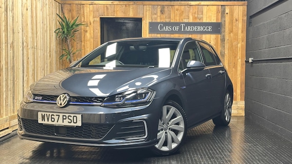 Used Volkswagen Golf 2017 for sale - 76031414: Photo 3