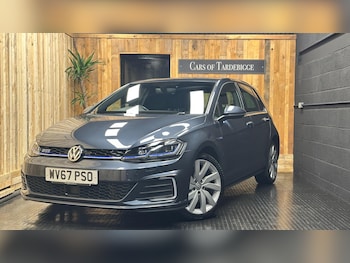 Used Volkswagen Golf 2017 for sale - 76031414: Photo 3