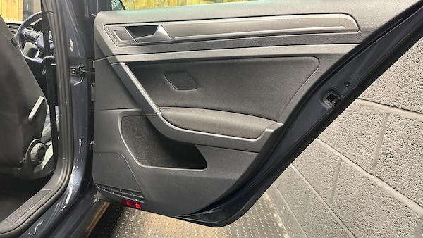 Used Volkswagen Golf 2017 for sale - 76031414: Photo 43