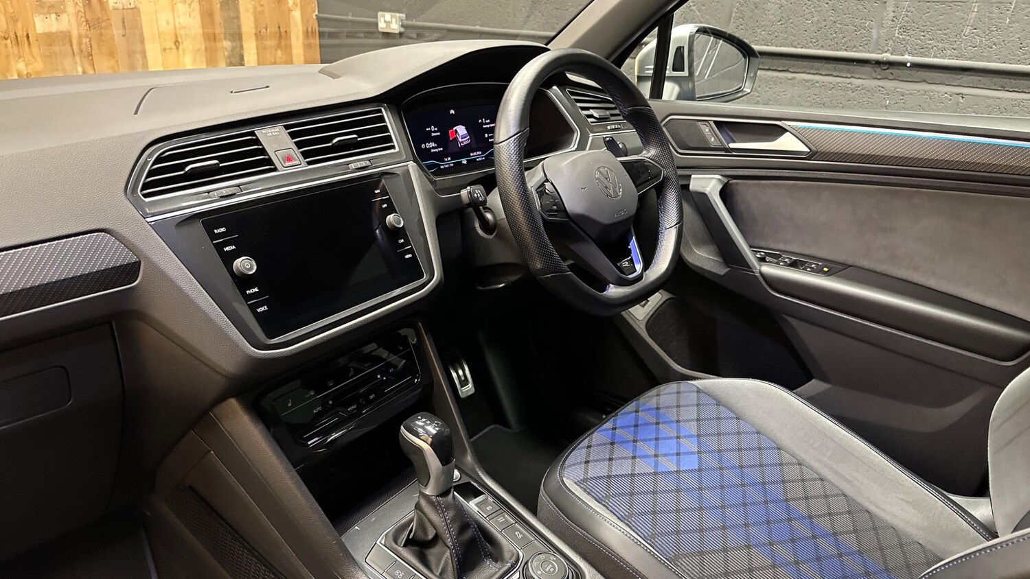 Used Volkswagen Tiguan for sale - 77754254: Photo 14