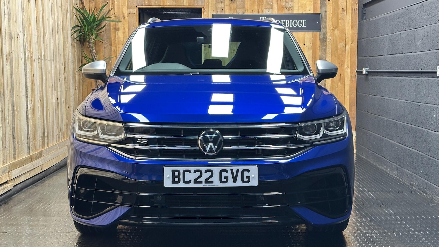 Used Volkswagen Tiguan for sale - 77754254: Photo 2