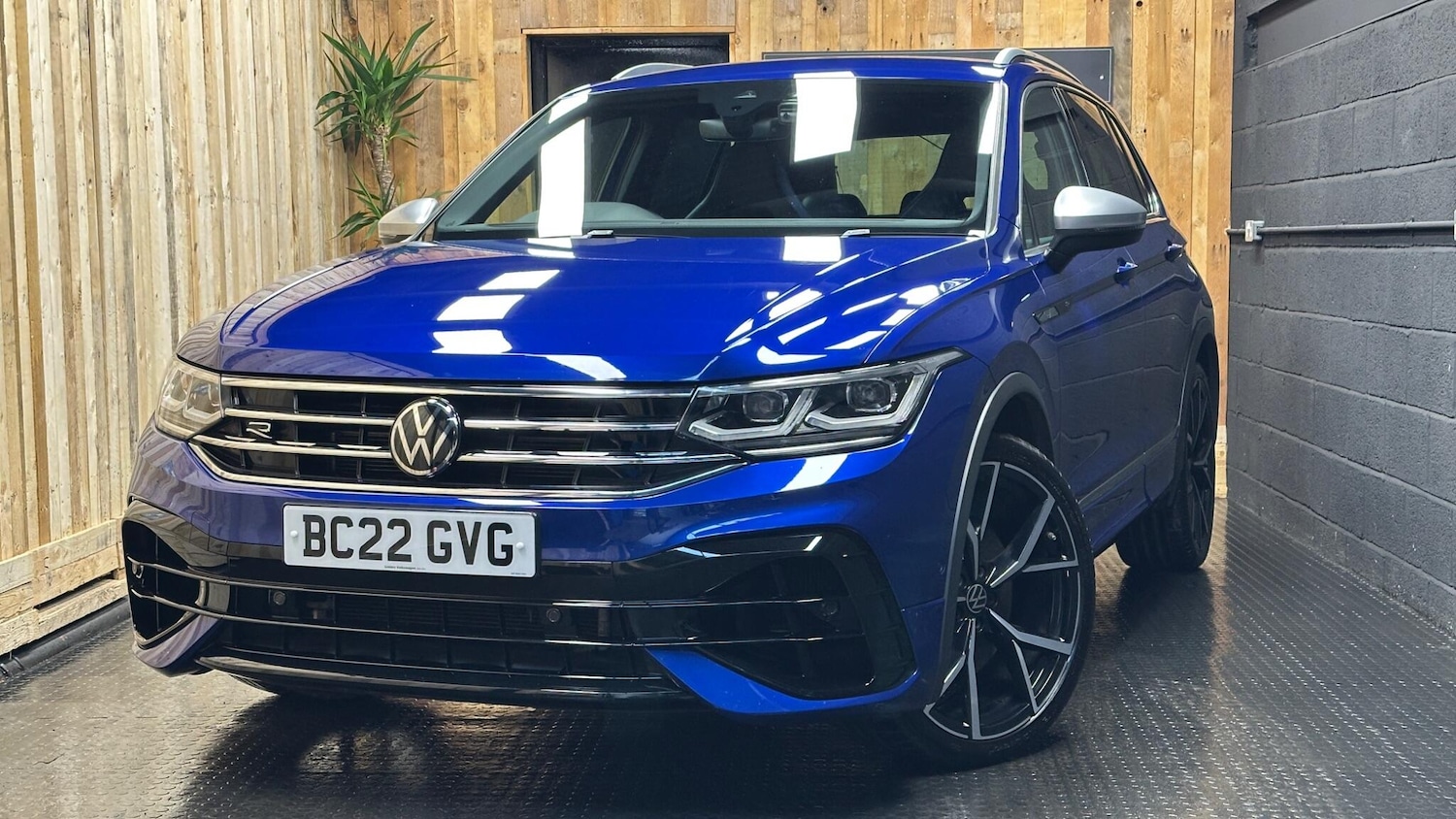 Used Volkswagen Tiguan for sale - 77754254: Photo 3