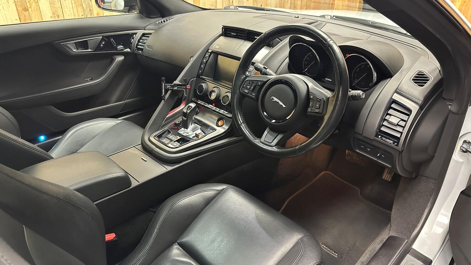 Used Jaguar F-Type for sale - 77970051: Photo 24