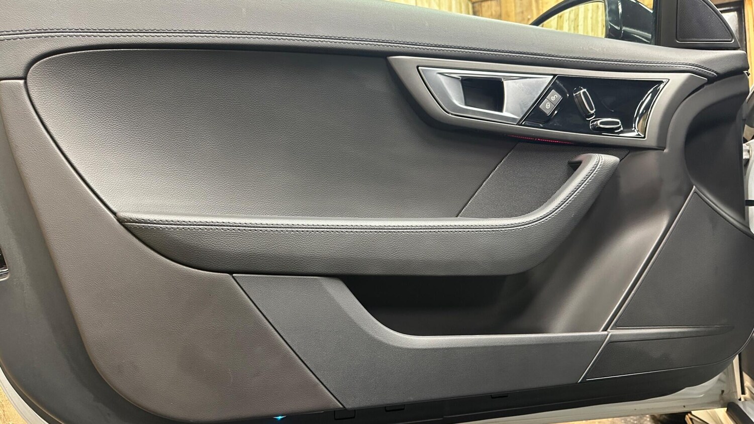 Used Jaguar F-Type for sale - 77970051: Photo 29