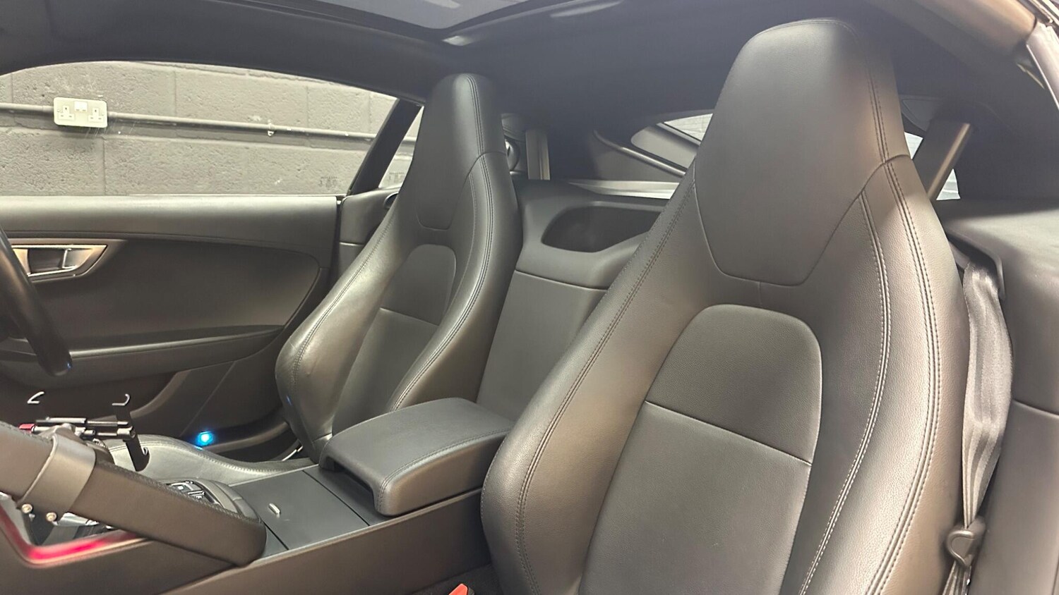 Used Jaguar F-Type for sale - 77970051: Photo 40