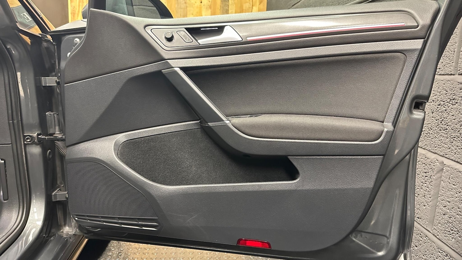 Used Volkswagen Golf 2017 for sale - 76592553: Photo 27