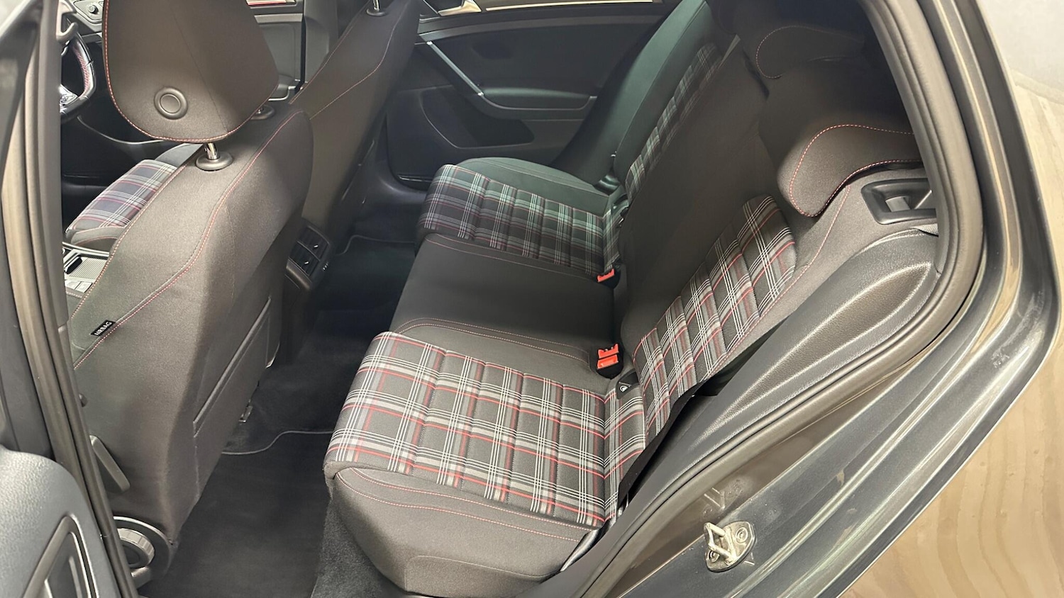 Used Volkswagen Golf 2017 for sale - 76592553: Photo 40