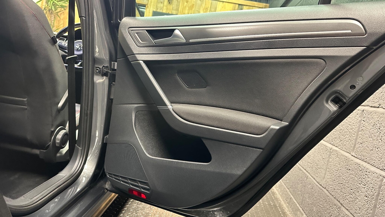 Used Volkswagen Golf 2017 for sale - 76592553: Photo 43