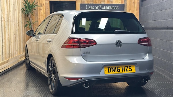Used Volkswagen Golf 2016 for sale - 76072130: Photo 11