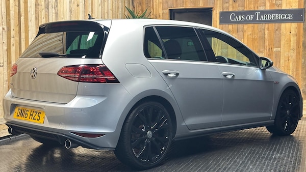 Used Volkswagen Golf 2016 for sale - 76072130: Photo 14
