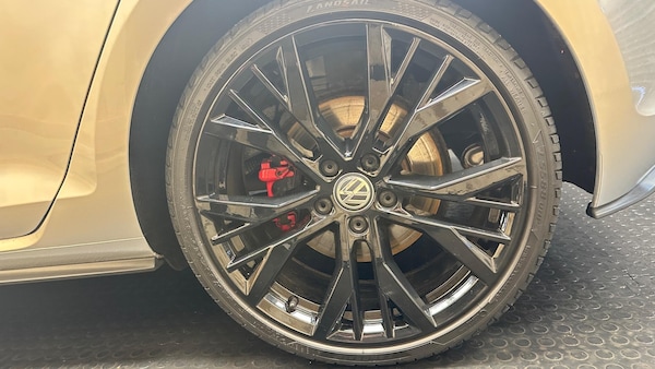 Used Volkswagen Golf 2016 for sale - 76072130: Photo 19
