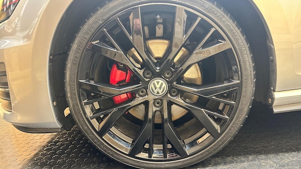 Used Volkswagen Golf 2016 for sale - 76072130: Photo 20
